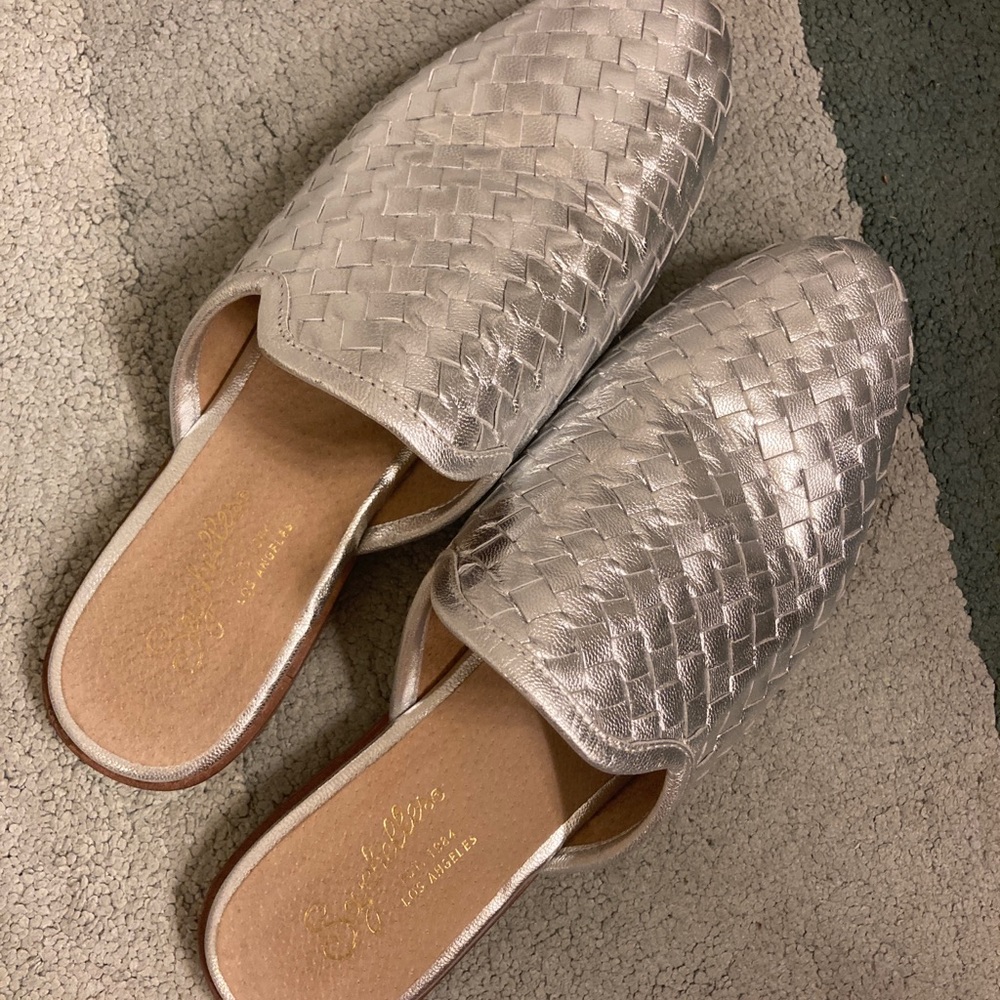 Seychelles Knickknack Mule